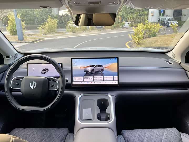 Leapmotor C16 2026 2026款 纯电 630激光雷达智尊版 5座