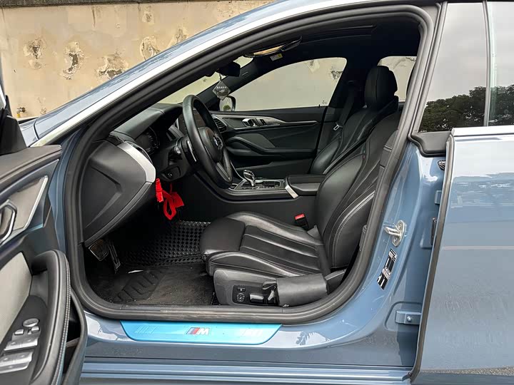 BMW 8 Series 2022 2022款 840i 四门轿跑车 M运动套装