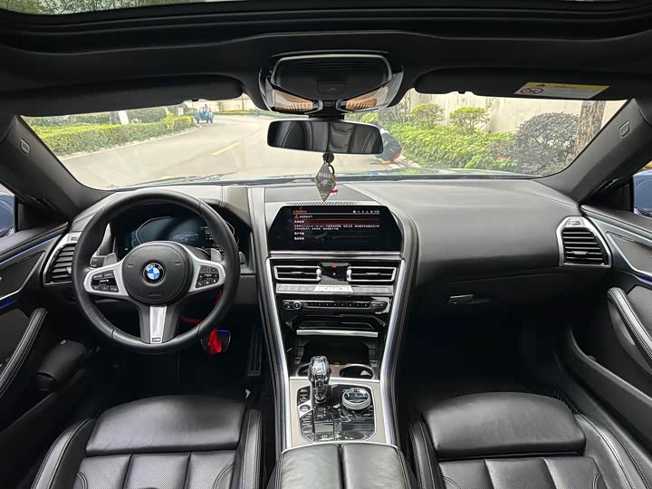BMW 8 Series 2022 2022款 840i 四门轿跑车 M运动套装