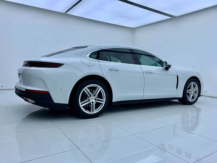 2024 Porsche Panamera