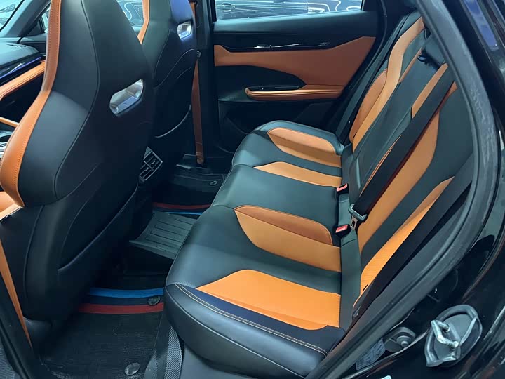 Changan UNI-V 2024 2024款 2.0T 经典运动型