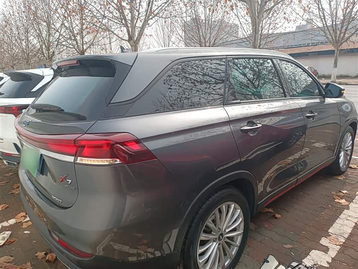 Changan Oshan X7 Plus 2022 2022款 1.5T 蓝鲸版自动尊贵型