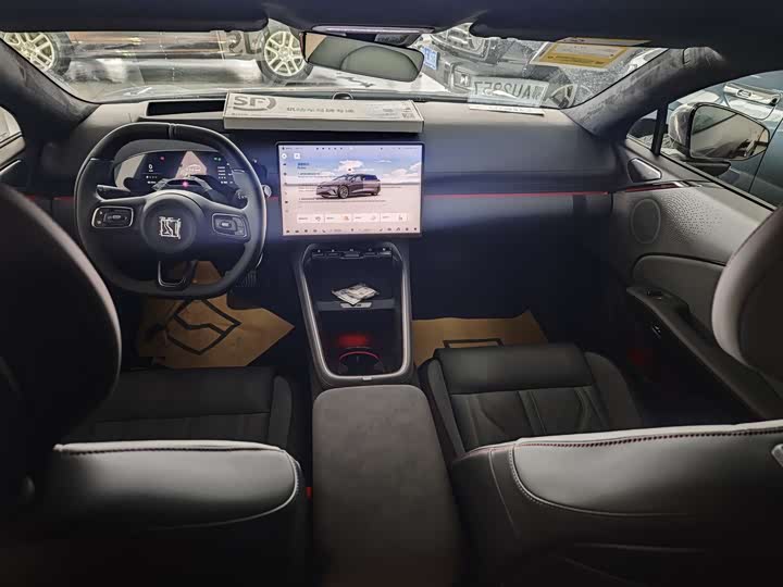 Zeekr 007 2025 2025款 后驱智驾版 75kWh