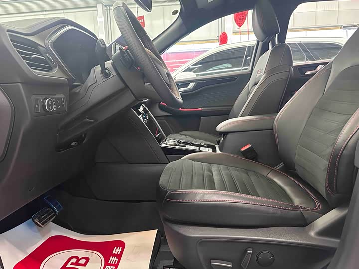 Ford Escape 2024 2024款 EcoBoost 245 四驱纵享款ST-Line Pro
