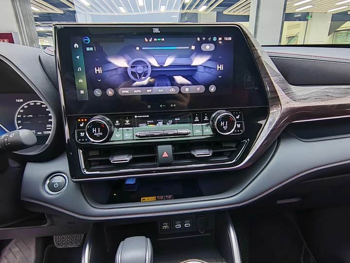 Toyota Crown Kluger 2024 2024款 2.5L HEV四驱旗舰版