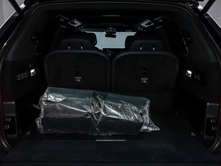 Zeekr 9X 2025 2025款 Hyper版 70kWh