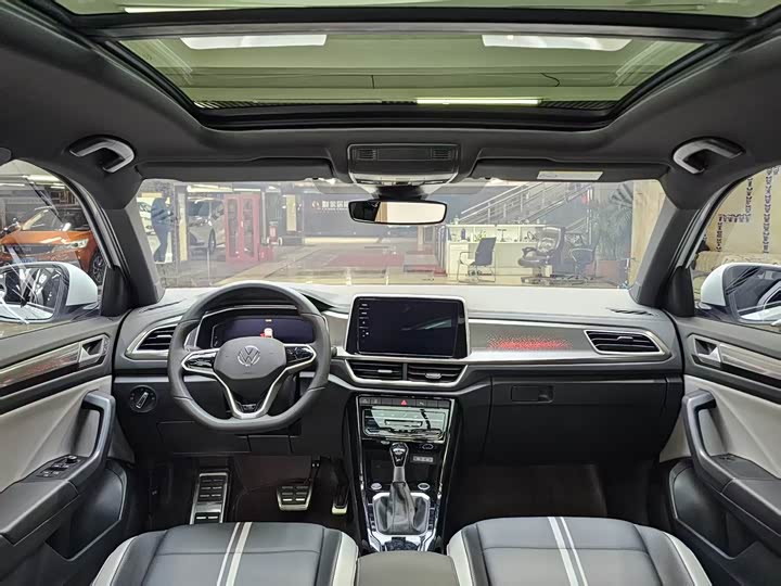 Volkswagen T-Roc 2024 2024款 300TSI DSG两驱辰光版
