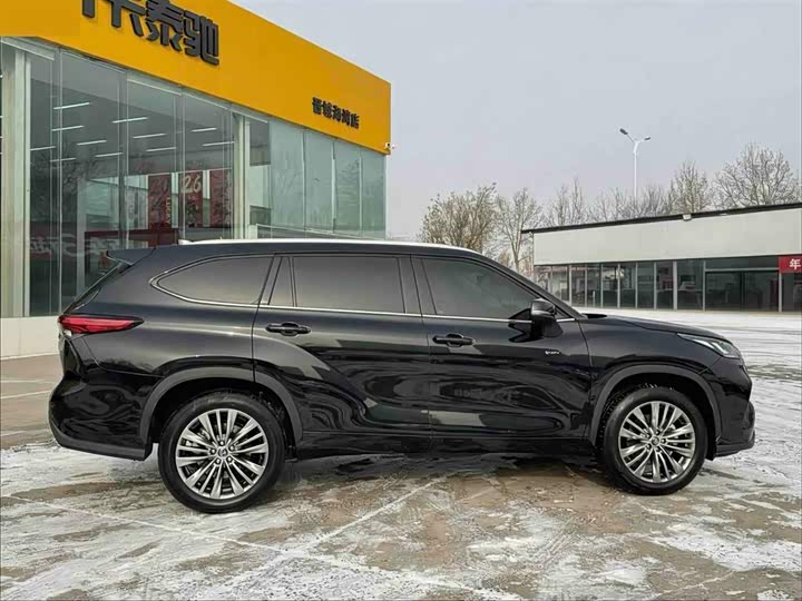 Toyota Highlander 2024 2024款 2.5L智能电混双擎四驱尊贵版 7座
