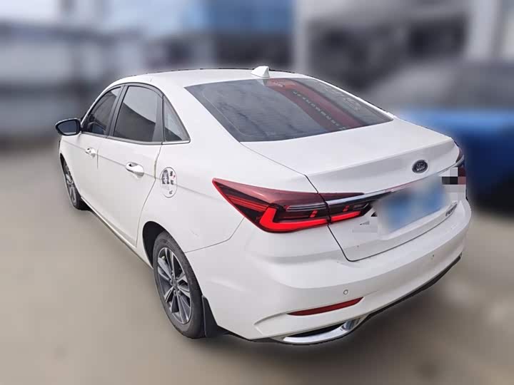 Ford Escort 2021 2021款 1.5L 自动钻石版
