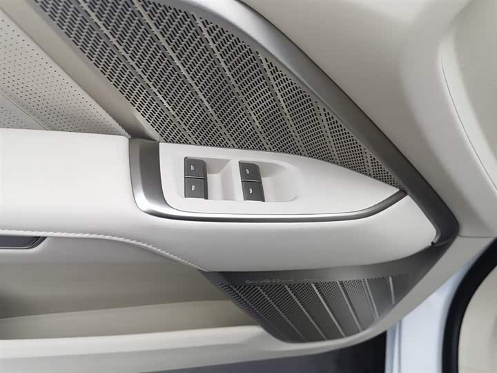 Nio Onvo L90 2025 2025款 Ultra 六座版