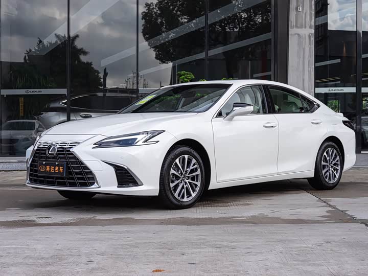 Lexus ES 2025 2025款 300h 臻享版