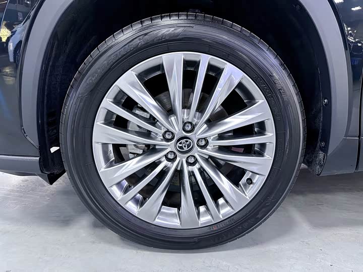 Toyota Highlander 2024 2024款 2.5L智能电混双擎四驱尊贵版 7座