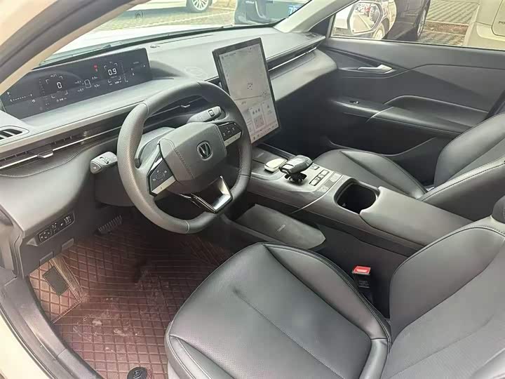 Changan Eado Plus 2025 2025款 蓝鲸 1.5T 500Bar尊贵型