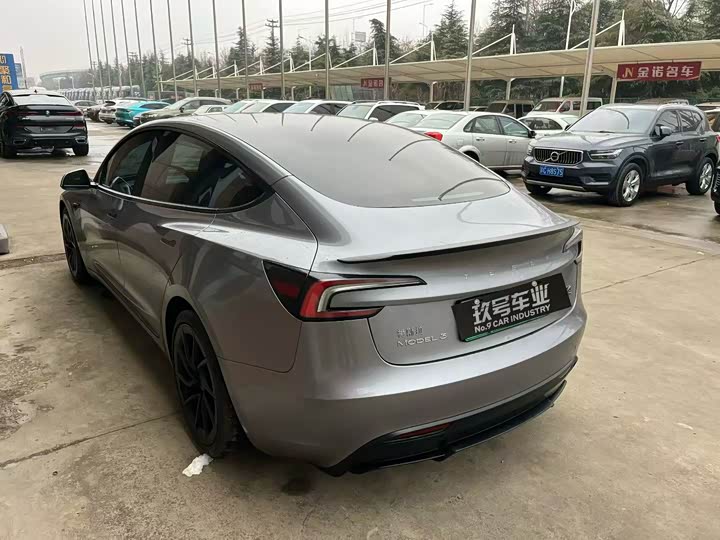 Tesla Model 3 2024 2024款 高性能全轮驱动版