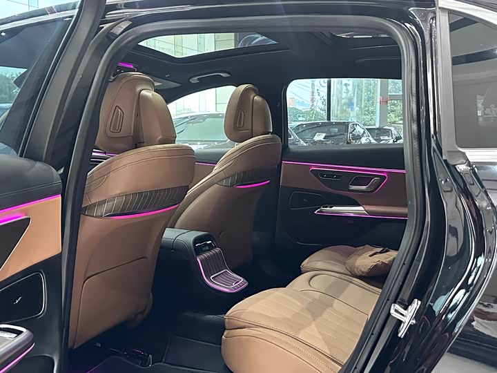 Mercedes-Benz E-Class Hybrid 2024 2024款 E 350 e L 插电式混合动力轿车