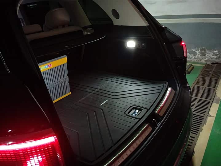 Aito M8 2025 2025款 增程 Max+版 53.4kWh 5座版