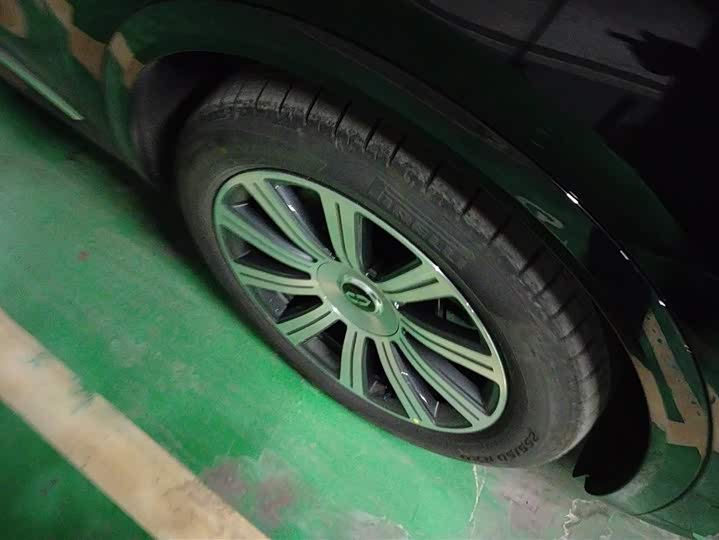 Aito M8 2025 2025款 增程 Max+版 53.4kWh 5座版