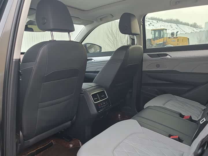 Volkswagen Tavendor 2024 2024款 380TSI 四驱R-Line巡游 众享款