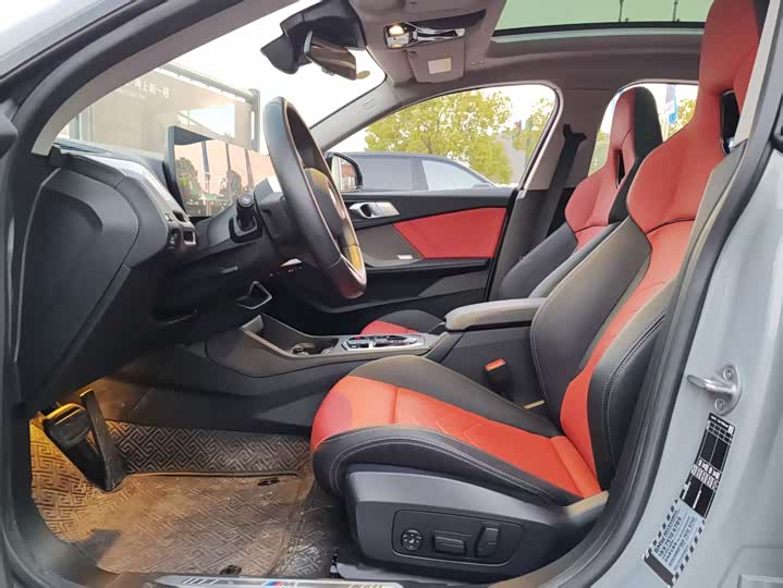 BMW 2 Series 2025 2025款 225L M运动曜夜套装