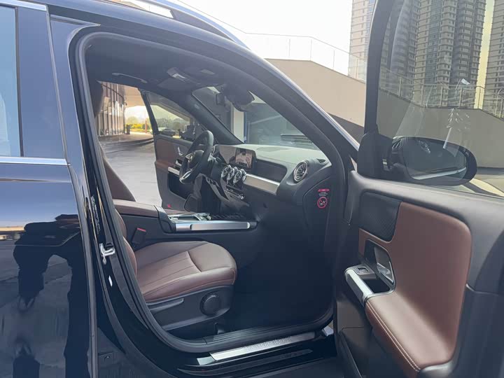 Mercedes-Benz GLB-Class 2025 2025款 GLB 220 动感型