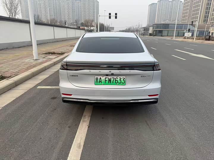 Geely Galaxy A7 2025 2025款 EM-i 70km 启航版