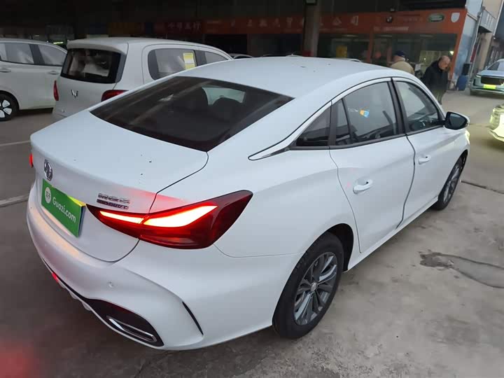 MG Motor 5 2026 2026款 180DVVT 全球抢先版