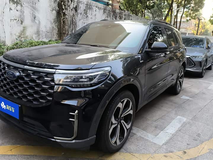Ford Explorer 2023 2023款 EcoBoost 285 四驱ST-LINE 6座