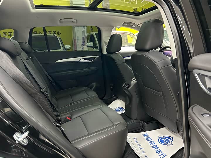 Buick Envision Plus 2025 2025款 昂科威Plus 28T 四驱白金版