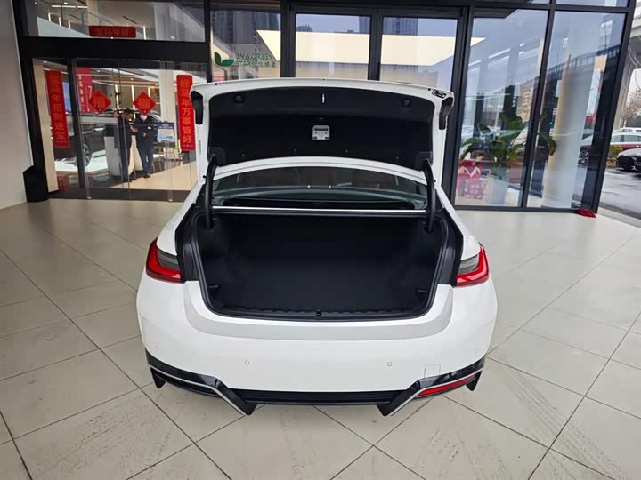 BMW i3 2025 2025款 eDrive 40 L 曜夜套装