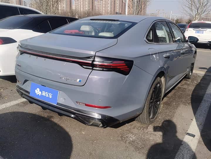 Geely Preface L 2024 2024款 油混 1.5TD 天宫版