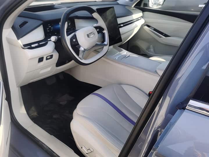 Geely Preface L 2024 2024款 油混 1.5TD 天宫版