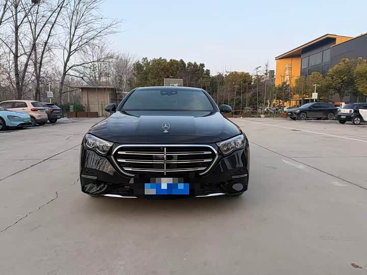 Mercedes-Benz E-Class 2025 2025款 E 300 L 豪华型