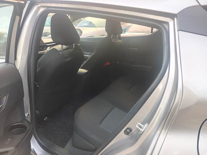 Toyota Izoa 2021 2021款 2.0L 奕享版