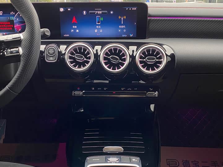 Mercedes-Benz A-Class 2025 2025款 改款 A 200 L 时尚型