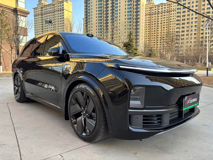 LiXiang L8 2025 2025款 Pro 智能焕新版