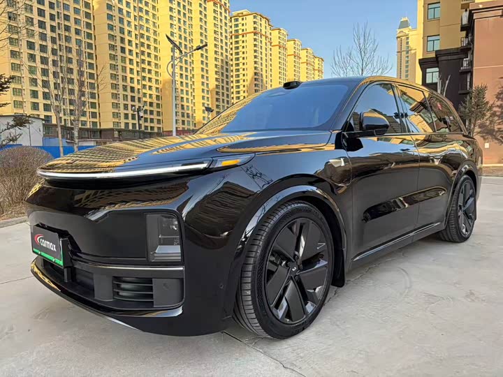 LiXiang L8 2025 2025款 Pro 智能焕新版