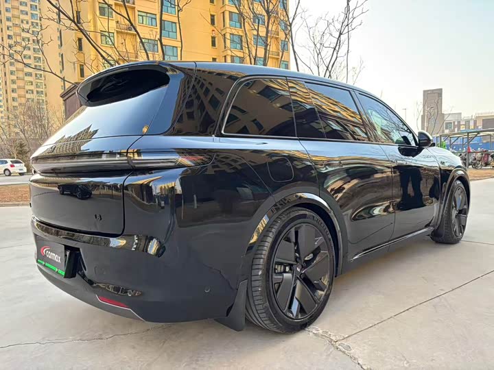 LiXiang L8 2025 2025款 Pro 智能焕新版