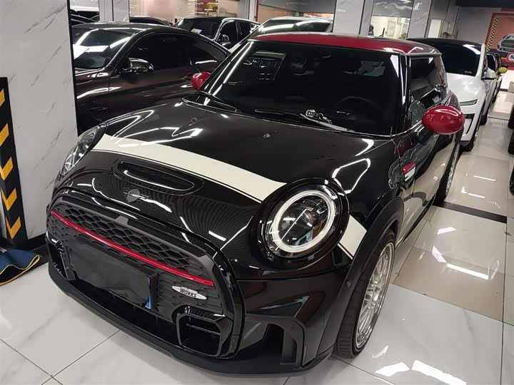 Mini Mini JCW 2023 2023款 2.0T JOHN COOPER WORKS Pat Moss纪念版