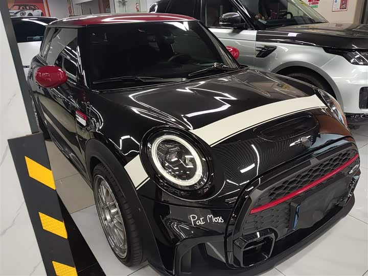 Mini Mini JCW 2023 2023款 2.0T JOHN COOPER WORKS Pat Moss纪念版