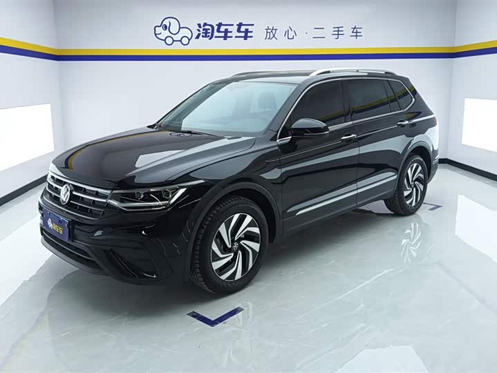 Volkswagen Tiguan L Pro 2025 2025款 出众款 300TSI 自动两驱龙腾版