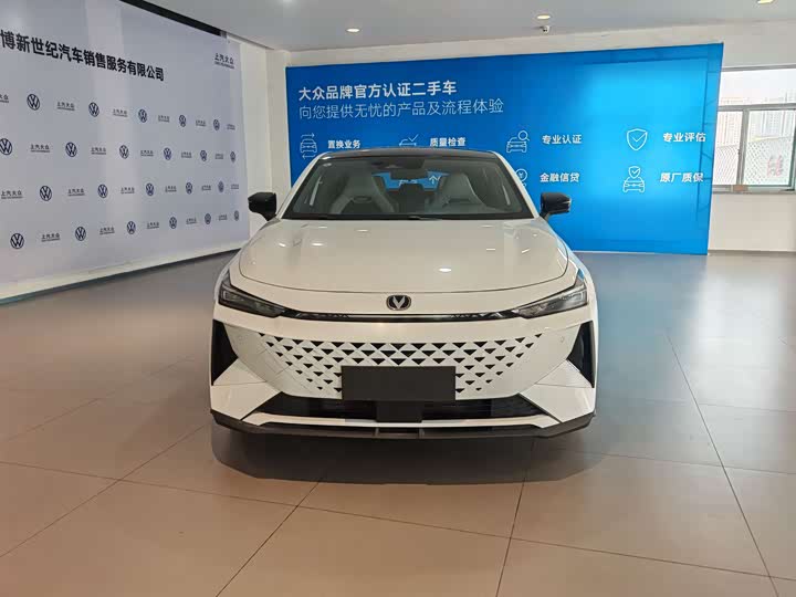 Changan UNI-V Hybrid 2024 2024款 蓝鲸智电iDD 136km 智尊型