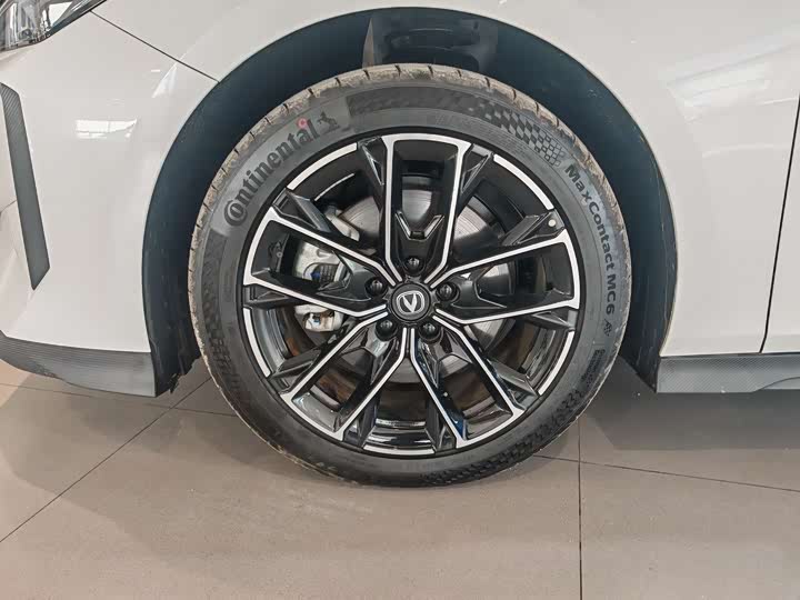 Changan UNI-V Hybrid 2024 2024款 蓝鲸智电iDD 136km 智尊型