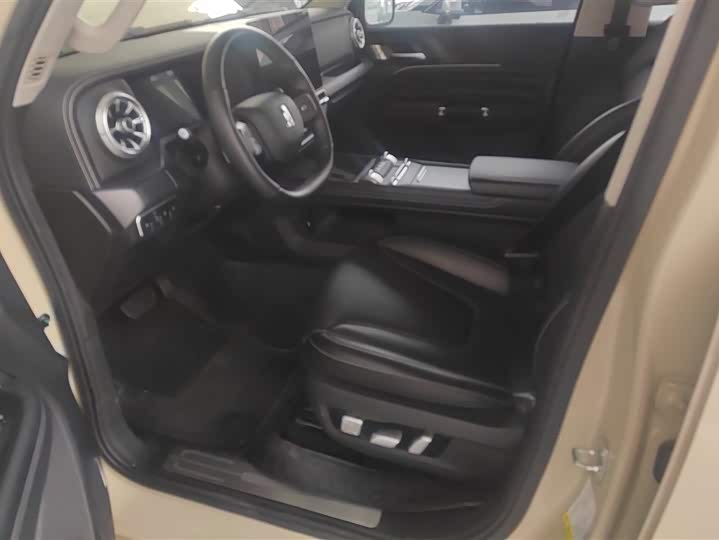 Tank 300 Hybrid 2025 2025款 Hi4-T 37.1kWh