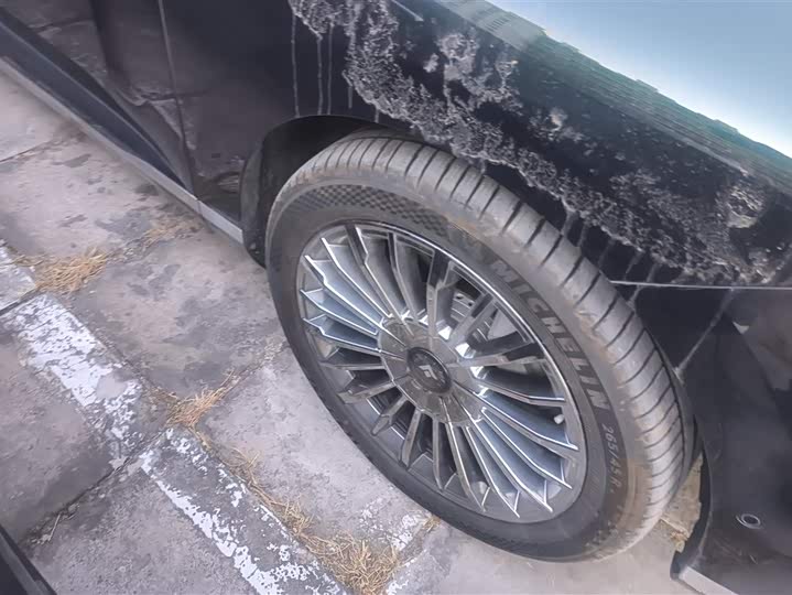 GAC Hyptec HL 2025 2025款 700 Ultra六座四驱激光雷达版