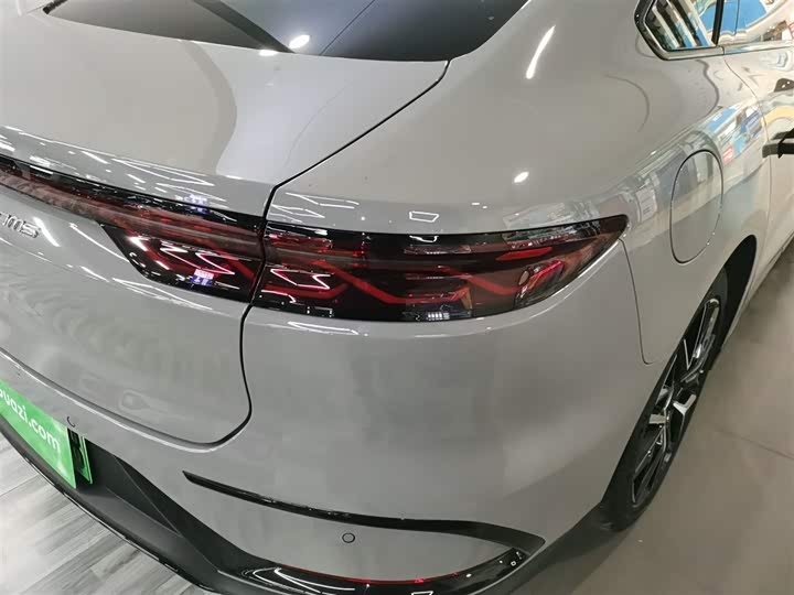 BYD Han 2025 2025款 DM-i 125KM尊贵型