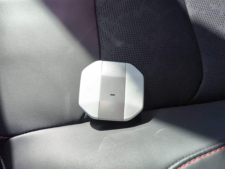 Jetour T2 2025 2025款 1.5TD DCT两驱探索+