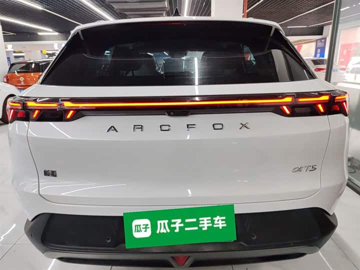 BAIC Arcfox Alpha T5 2025 2025款 520 MAX