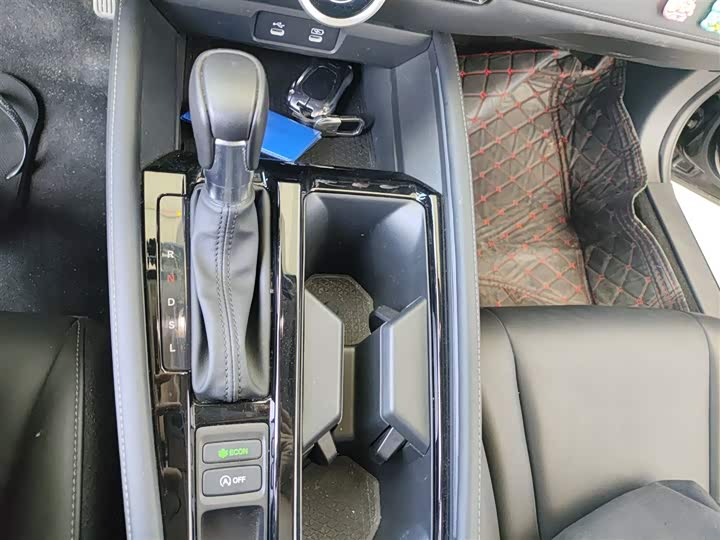 Honda Inspire 2023 2023款 260TURBO 典雅版