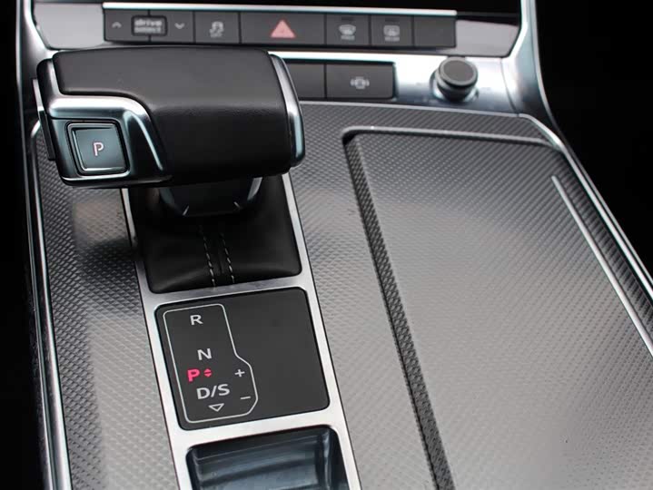 Audi A6L Hybrid 2020 2020款 55 TFSI e quattro