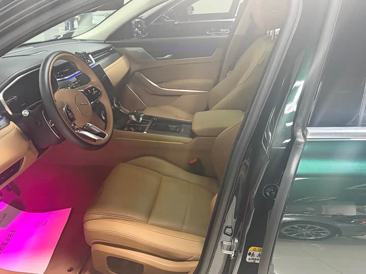 Jaguar XF L 2024 2024款 2.0T P250 两驱尊享豪华版